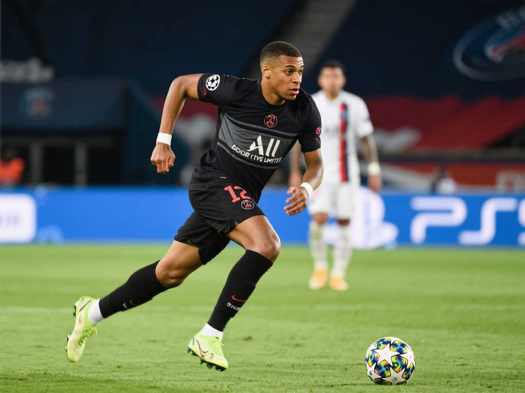 9500万身价跌至3000万无人问津?巴黎与尤文如何抉择穆阿尼未来? 9500万身价跌至3000万无人问津?巴黎与尤文如何抉择穆阿尼未来?